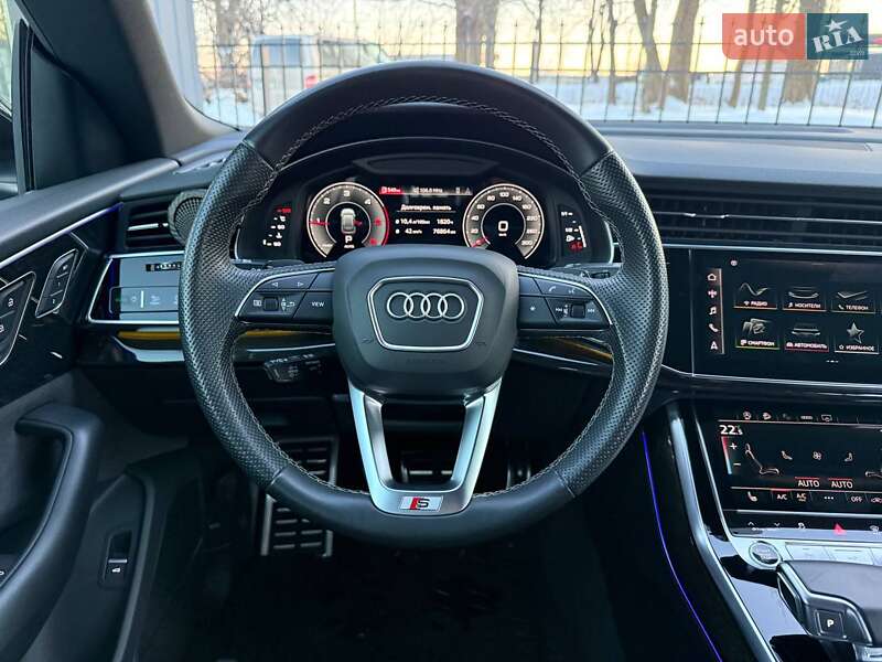 Внедорожник / Кроссовер Audi Q8 2022 в Хмельницком