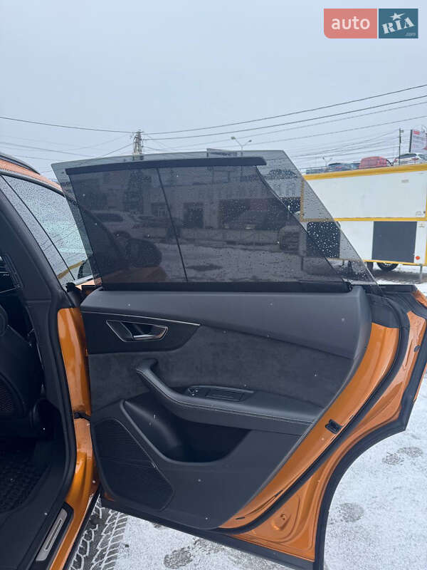 Внедорожник / Кроссовер Audi Q8 2020 в Черновцах