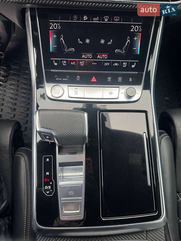 Внедорожник / Кроссовер Audi Q8 2020 в Черновцах