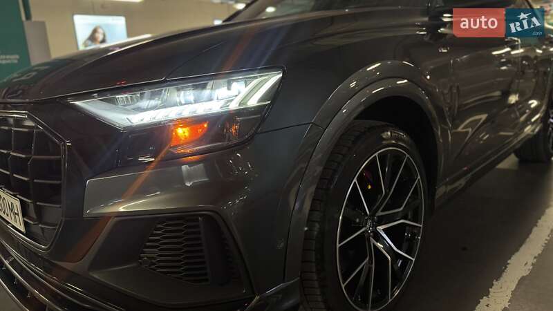Позашляховик / Кросовер Audi Q8 2020 в Києві