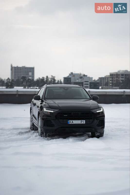 Позашляховик / Кросовер Audi Q8 2022 в Києві