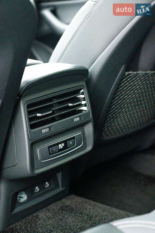 Позашляховик / Кросовер Audi Q8 2022 в Києві