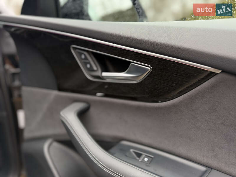 Позашляховик / Кросовер Audi Q8 2024 в Львові фото 24 Позашляховик / Кросовер Audi Q8 2024 в Львові