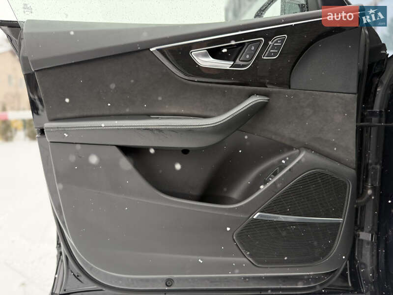 Внедорожник / Кроссовер Audi Q8 2019 в Львове фото 26 Внедорожник / Кроссовер Audi Q8 2019 в Львове