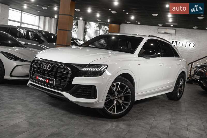 Позашляховик / Кросовер Audi Q8 2020 в Одесі