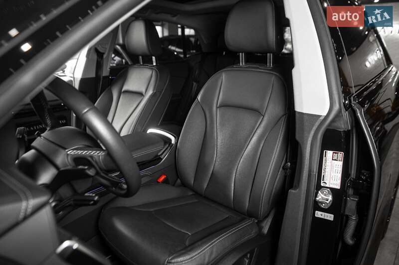 Позашляховик / Кросовер Audi Q8 2023 в Одесі