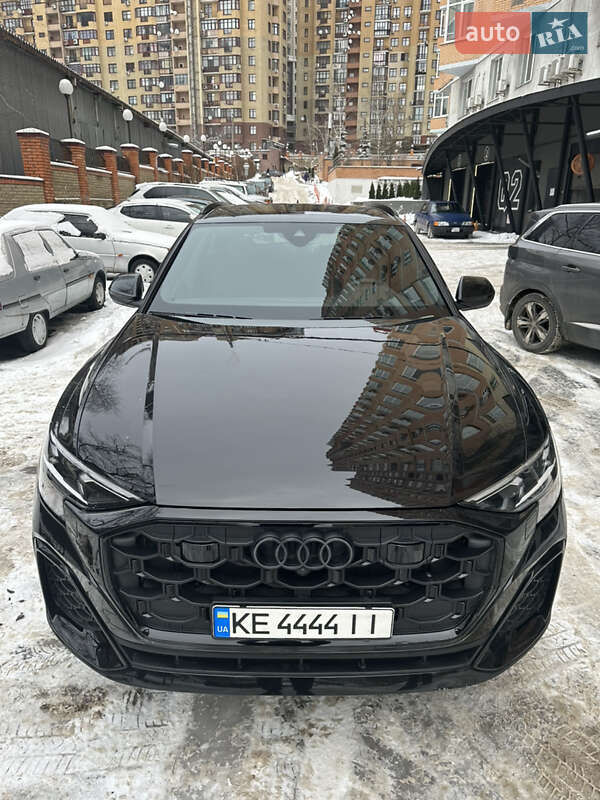 Внедорожник / Кроссовер Audi Q8 2025 в Киеве