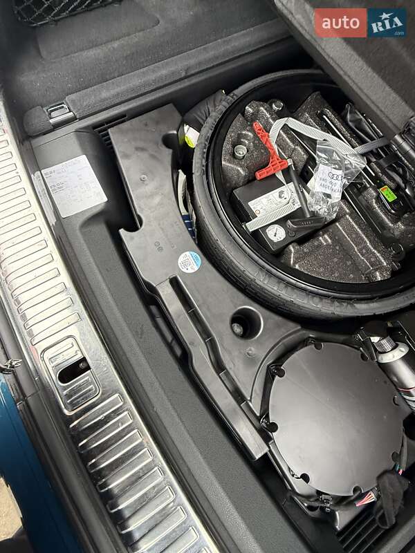 Внедорожник / Кроссовер Audi Q8 2019 в Ровно