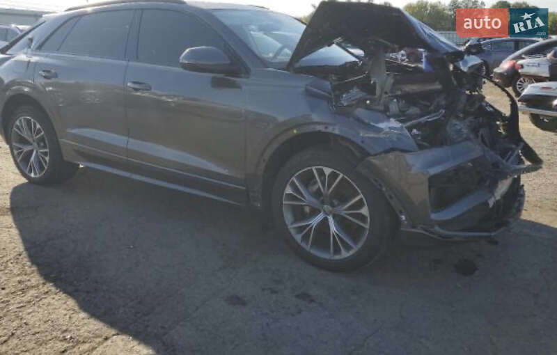 Позашляховик / Кросовер Audi Q8 2020 в Луцьку