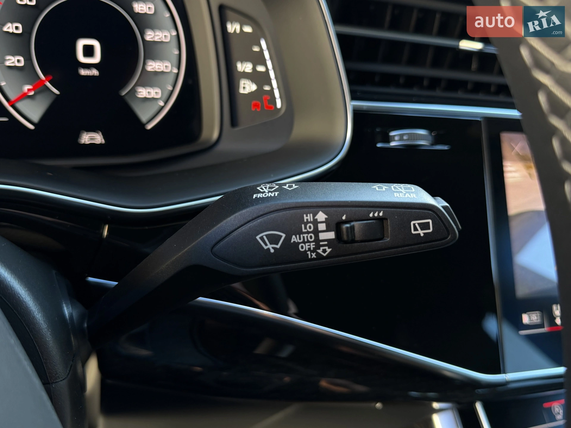 2026 Audi Q8 - мініатюра 30