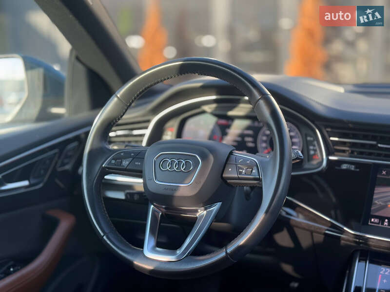Позашляховик / Кросовер Audi Q8 2018 в Києві фото 19 Позашляховик / Кросовер Audi Q8 2018 в Києві