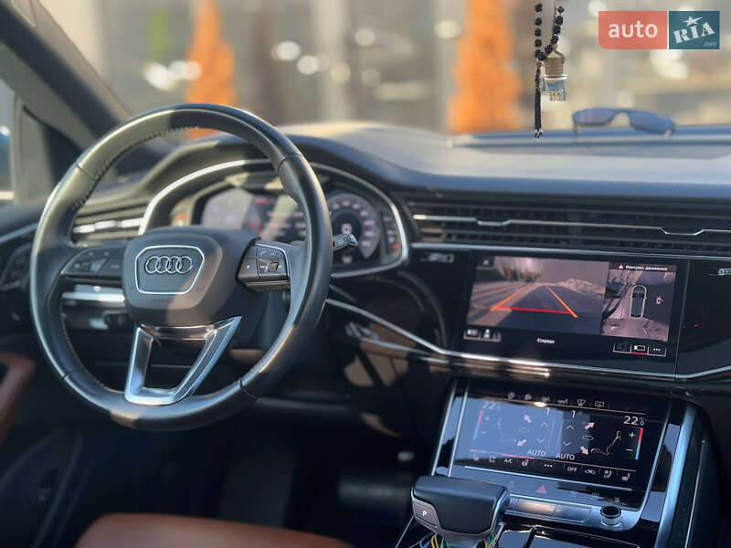 Позашляховик / Кросовер Audi Q8 2018 в Києві фото 21 Позашляховик / Кросовер Audi Q8 2018 в Києві