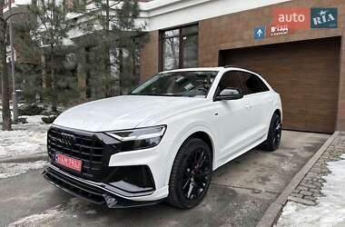 Внедорожник / Кроссовер Audi Q8 2022 в Киеве