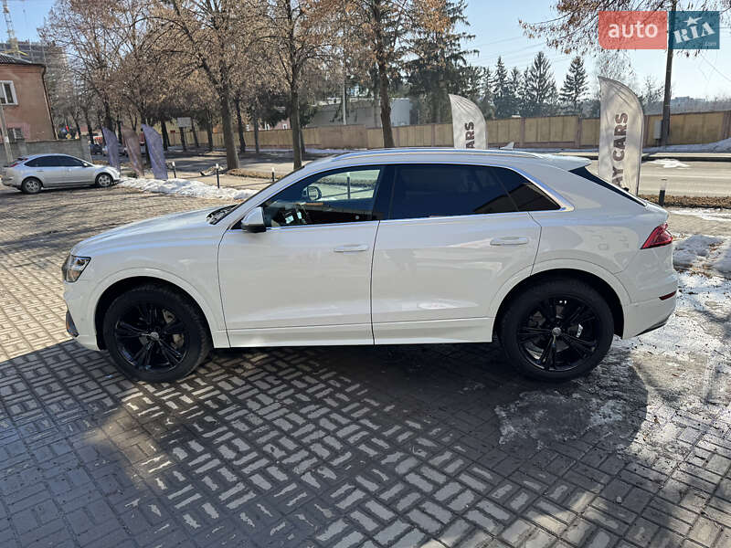 Внедорожник / Кроссовер Audi Q8 2018 в Ровно