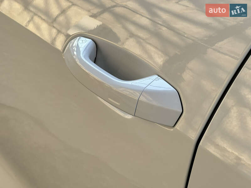 Позашляховик / Кросовер Audi Q8 2020 в Львові