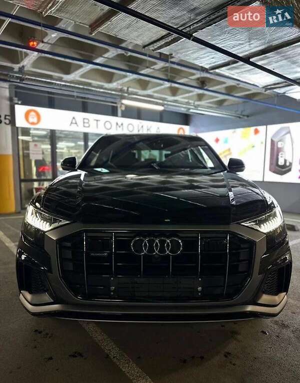 Позашляховик / Кросовер Audi Q8 2020 в Одесі