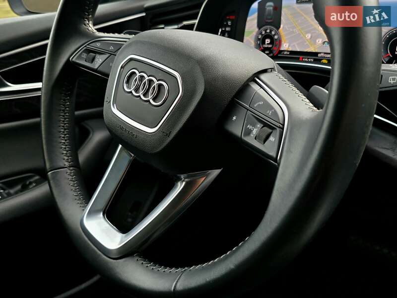 Позашляховик / Кросовер Audi Q8 2018 в Миколаєві