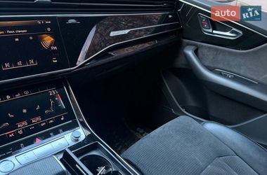 Внедорожник / Кроссовер Audi Q8 2019 в Одессе