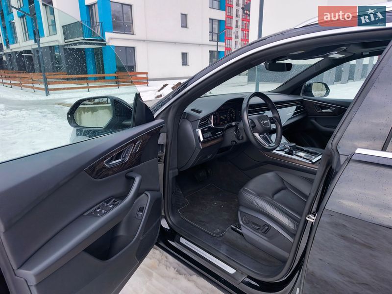 Внедорожник / Кроссовер Audi Q8 2019 в Ивано-Франковске