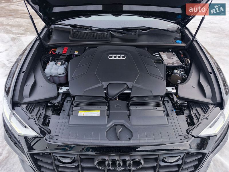 Внедорожник / Кроссовер Audi Q8 2019 в Ивано-Франковске