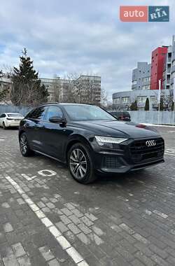 Внедорожник / Кроссовер Audi Q8 2022 в Харькове