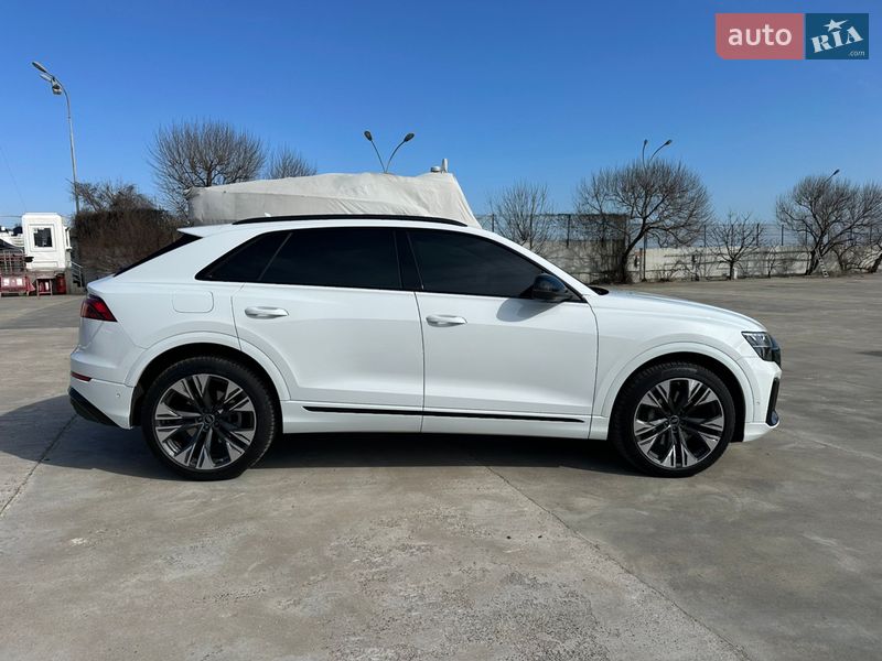 Внедорожник / Кроссовер Audi Q8 2024 в Одессе