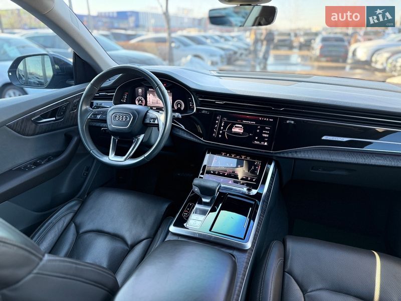 Внедорожник / Кроссовер Audi Q8 2019 в Киеве