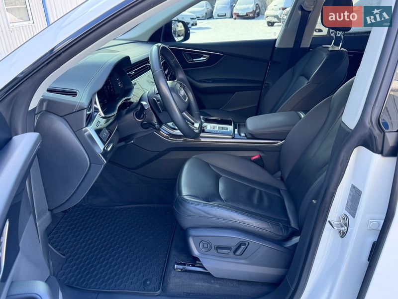Внедорожник / Кроссовер Audi Q8 2023 в Виннице