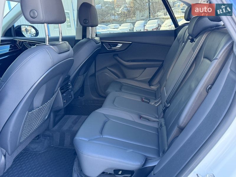 Внедорожник / Кроссовер Audi Q8 2023 в Виннице