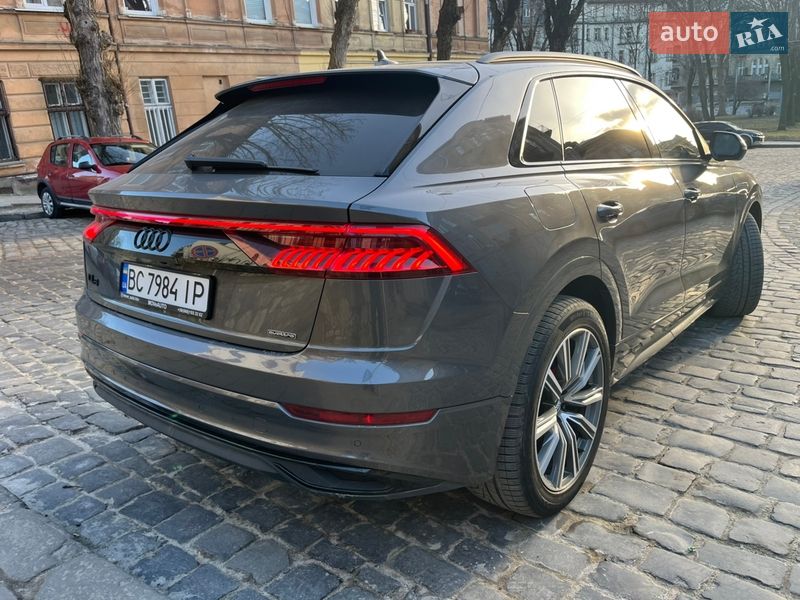 Позашляховик / Кросовер Audi Q8 2018 в Львові