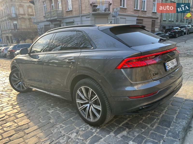 Позашляховик / Кросовер Audi Q8 2018 в Львові