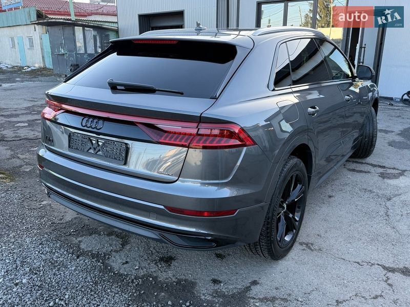 Позашляховик / Кросовер Audi Q8 2018 в Тернополі
