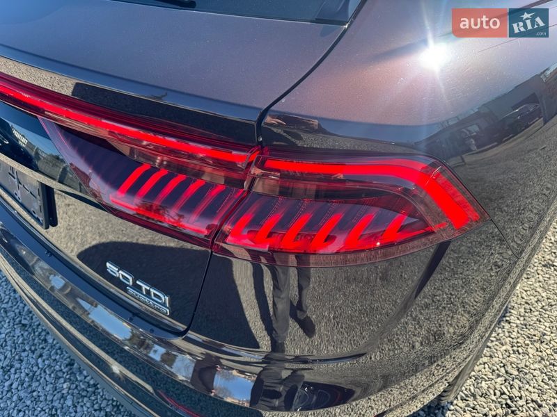 Позашляховик / Кросовер Audi Q8 2019 в Тернополі