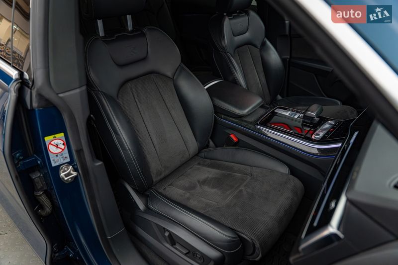 Внедорожник / Кроссовер Audi Q8 2018 в Киеве