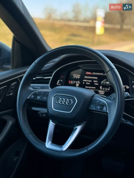 Внедорожник / Кроссовер Audi Q8 2020 в Киеве