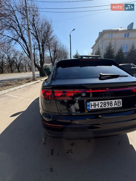 Внедорожник / Кроссовер Audi Q8 2023 в Дубно