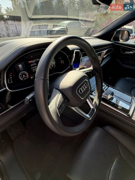 Внедорожник / Кроссовер Audi Q8 2023 в Дубно