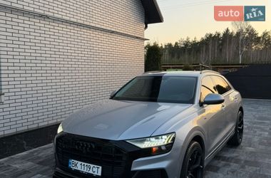 Позашляховик / Кросовер Audi Q8 2019 в Березному