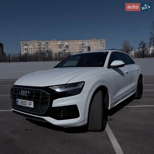 Внедорожник / Кроссовер Audi Q8 2023 в Полтаве