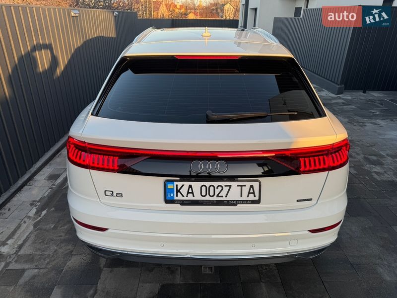 Позашляховик / Кросовер Audi Q8 2018 в Києві
