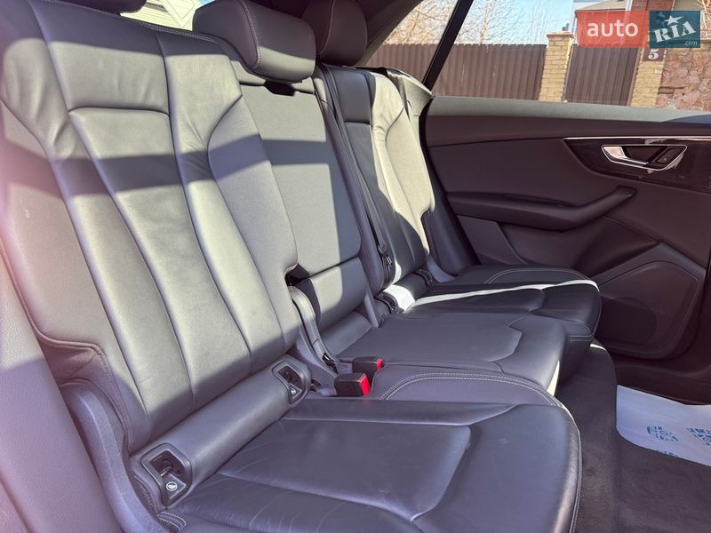 Позашляховик / Кросовер Audi Q8 2018 в Києві