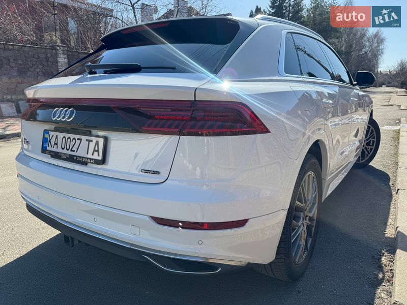 Позашляховик / Кросовер Audi Q8 2018 в Києві