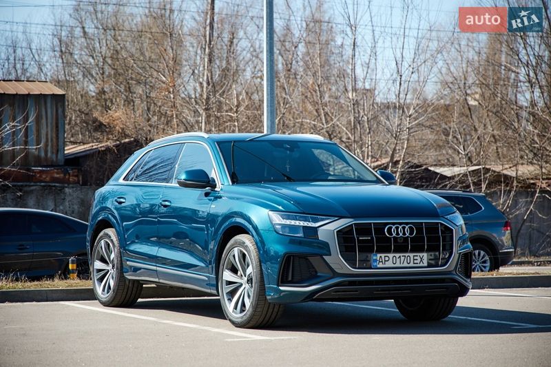 Внедорожник / Кроссовер Audi Q8 2019 в Киеве