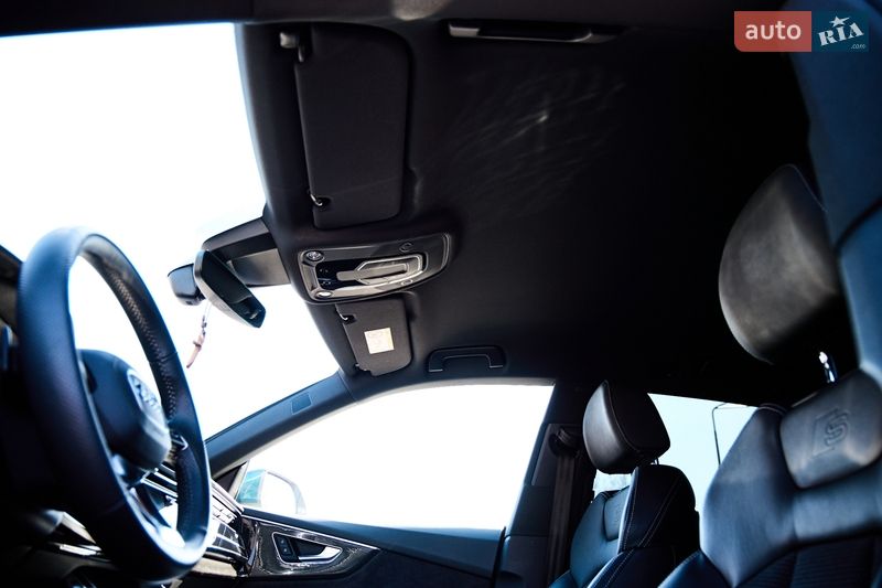 Внедорожник / Кроссовер Audi Q8 2019 в Киеве