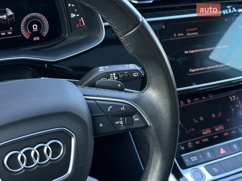 Позашляховик / Кросовер Audi Q8 2020 в Ужгороді