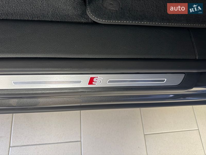 Внедорожник / Кроссовер Audi Q8 2019 в Виннице