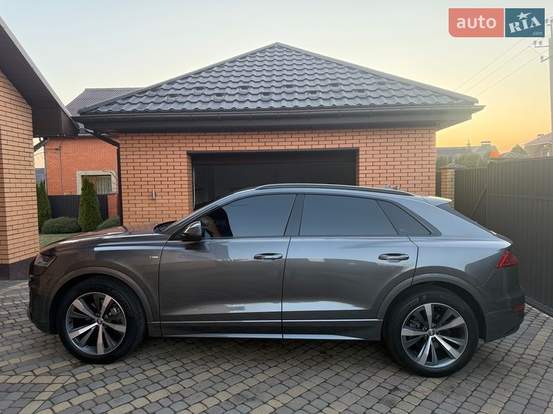 Внедорожник / Кроссовер Audi Q8 2019 в Виннице