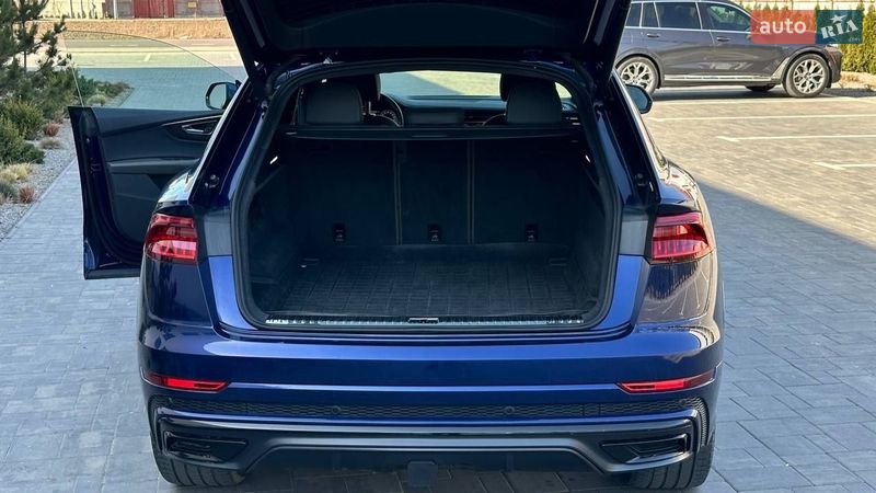 Внедорожник / Кроссовер Audi Q8 2019 в Луцке