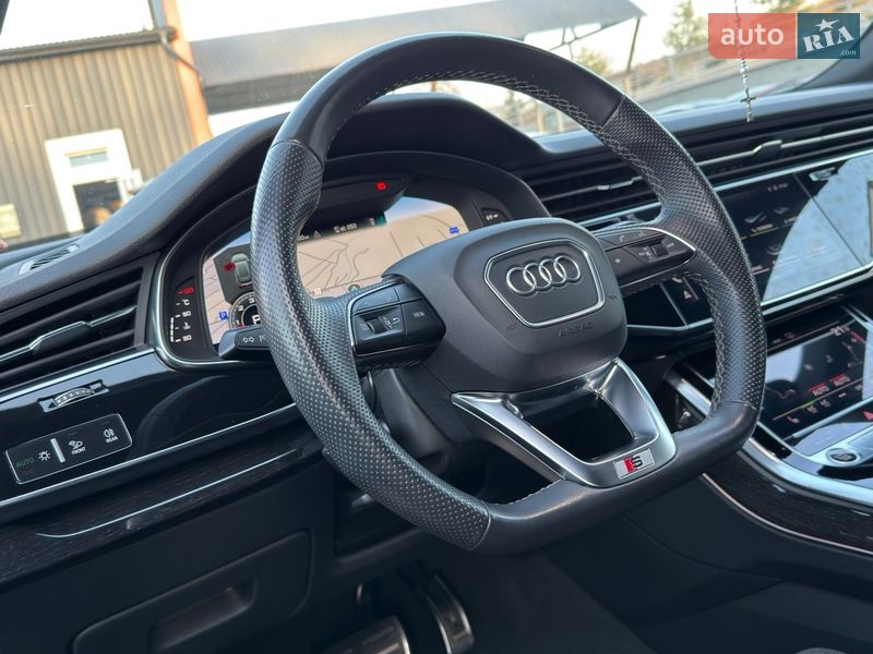 Внедорожник / Кроссовер Audi Q8 2021 в Черновцах