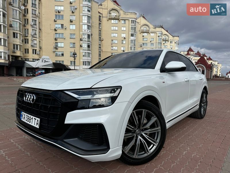 Внедорожник / Кроссовер Audi Q8 2019 в Киеве